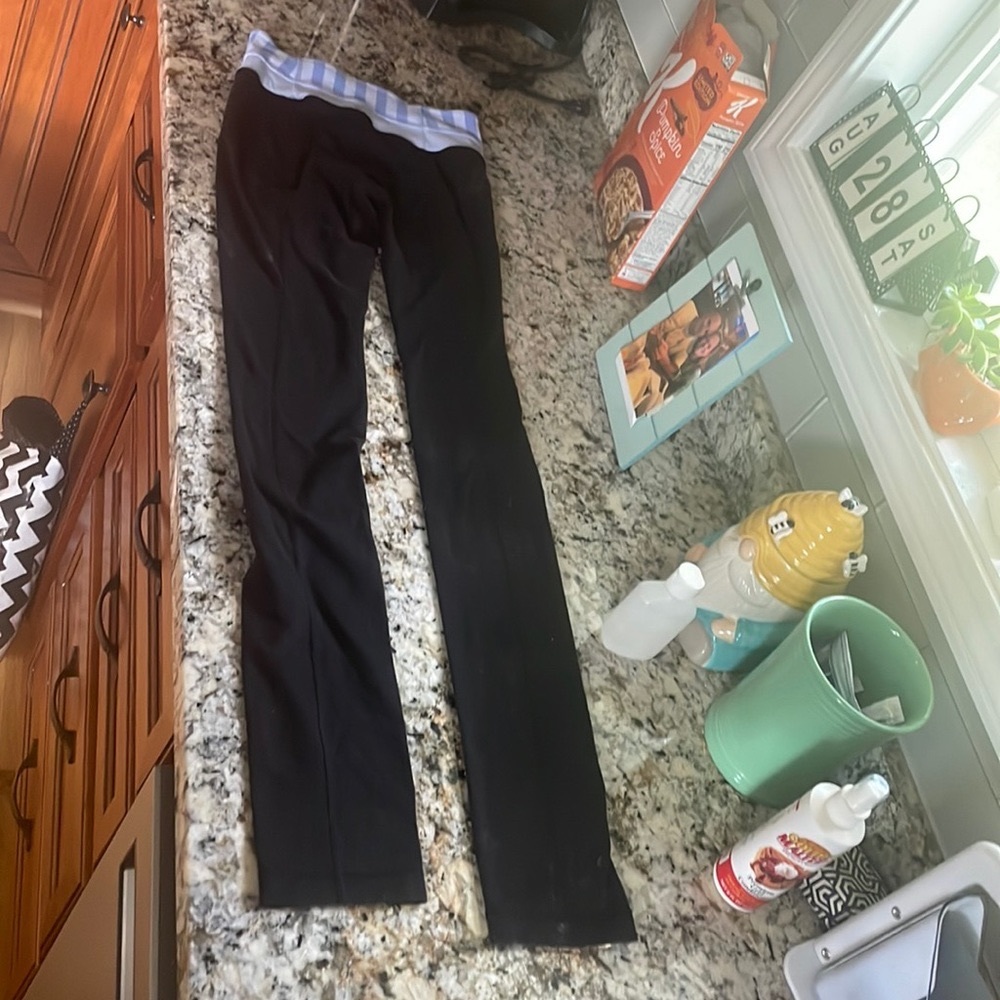 Lululemon leggings size 2